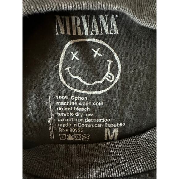Nirvana Unplugged in New York T-Shirt Men’s Medium - Picture 4 of 4